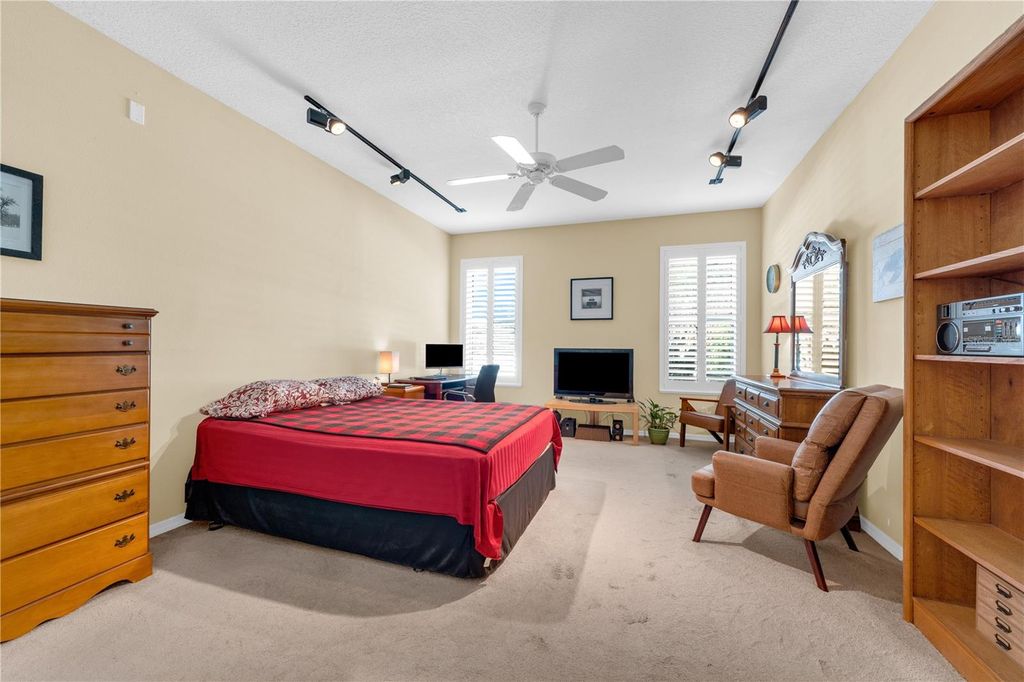 Image 31 of property listing at 9107 IVEY HILL COURT, Orlando, FL 32819