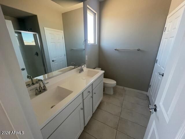 8746 W SAN JUAN Avenue, Glendale, AZ 85305
