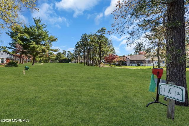 549A Mayfair Road, Manchester, NJ 08759