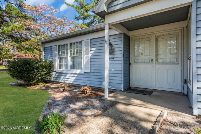 549A Mayfair Road, Manchester, NJ 08759