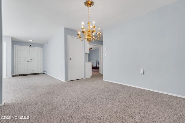 549A Mayfair Road, Manchester, NJ 08759