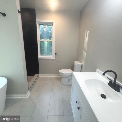 191 WOODBINE DR, Colonial Beach, VA 22443