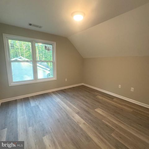 191 WOODBINE DR, Colonial Beach, VA 22443