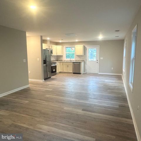 191 WOODBINE DR, Colonial Beach, VA 22443
