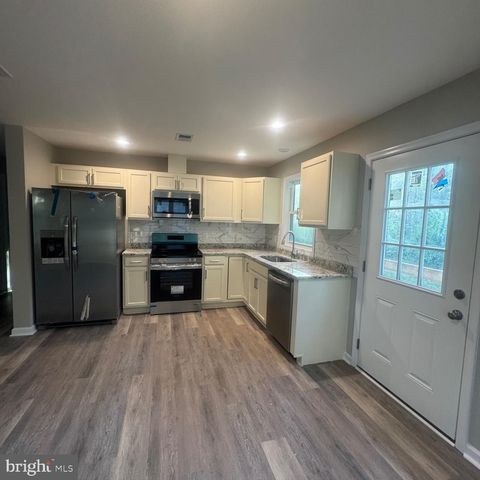 191 WOODBINE DR, Colonial Beach, VA 22443