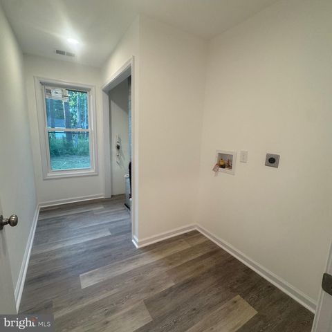 191 WOODBINE DR, Colonial Beach, VA 22443