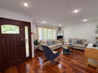 555 Hickory Lane, Pasadena, CA 91103