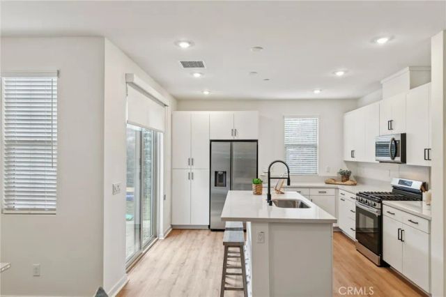 15909 Blue Copper Way, Fontana, CA 92336