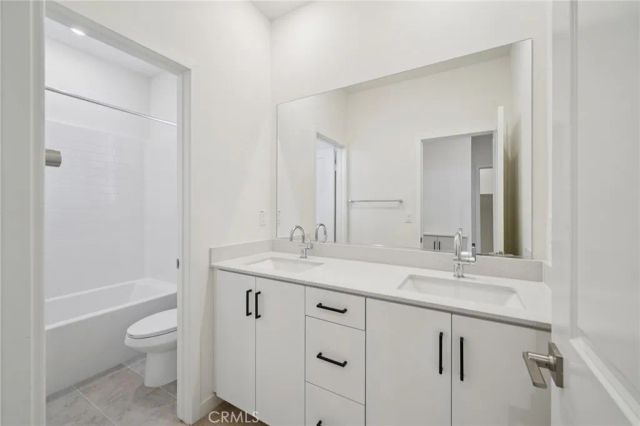 15909 Blue Copper Way, Fontana, CA 92336