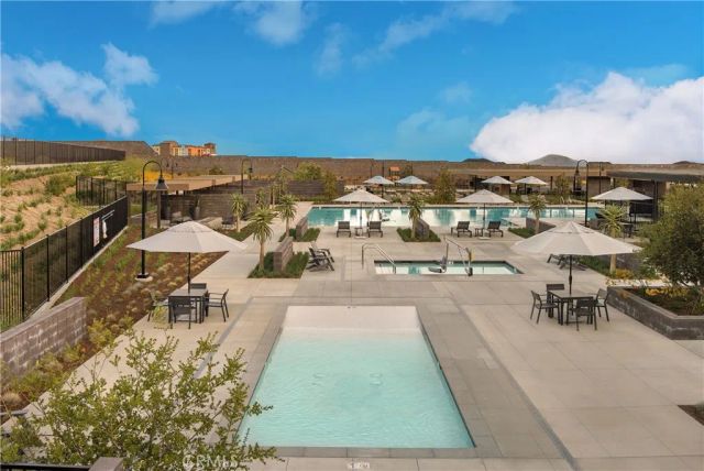 15909 Blue Copper Way, Fontana, CA 92336