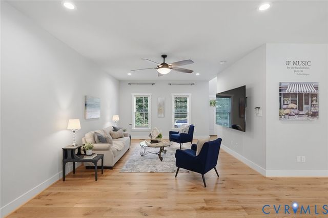 9400 Woodpecker Rd, Chesterfield, VA 23838