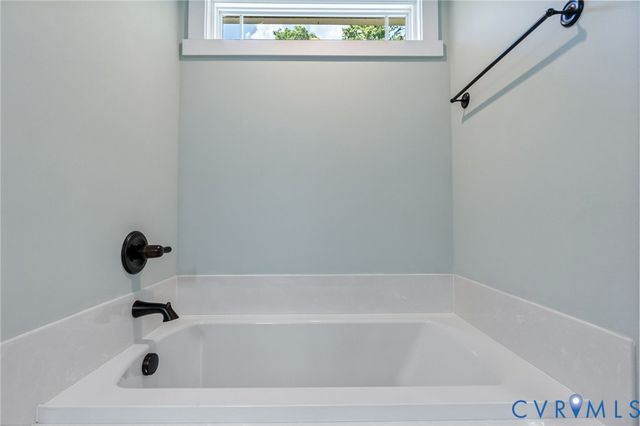 9400 Woodpecker Rd, Chesterfield, VA 23838
