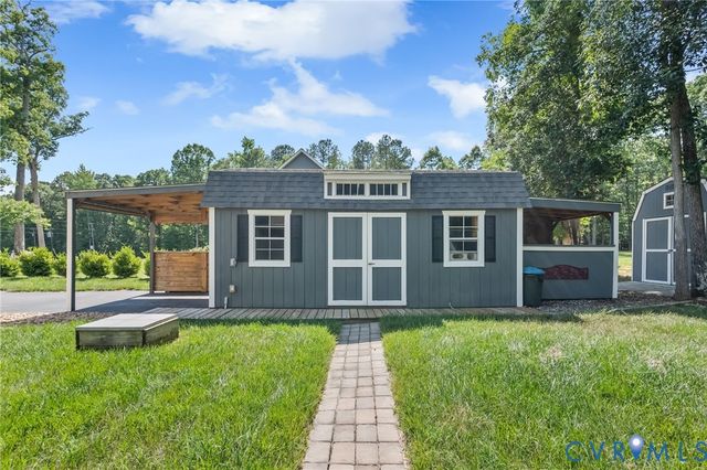 9400 Woodpecker Rd, Chesterfield, VA 23838
