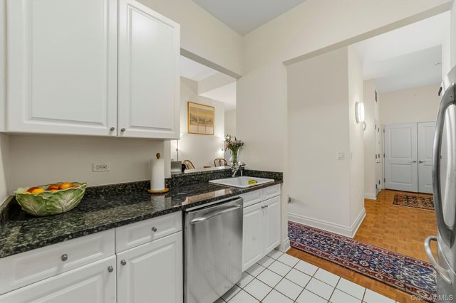 1 Scarsdale Road 202, Tuckahoe, NY 10707