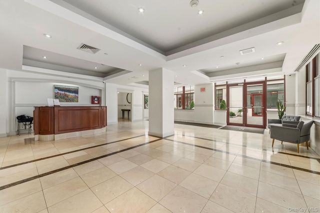 1 Scarsdale Road 202, Tuckahoe, NY 10707