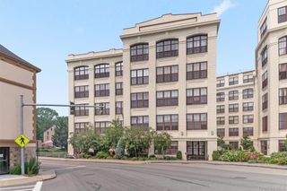 1 Scarsdale Road 202, Tuckahoe, NY 10707