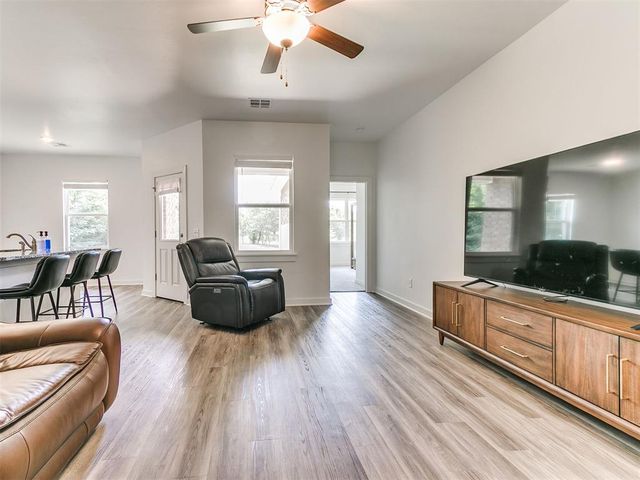 4592 Kensington Way, Edmond, OK 73025