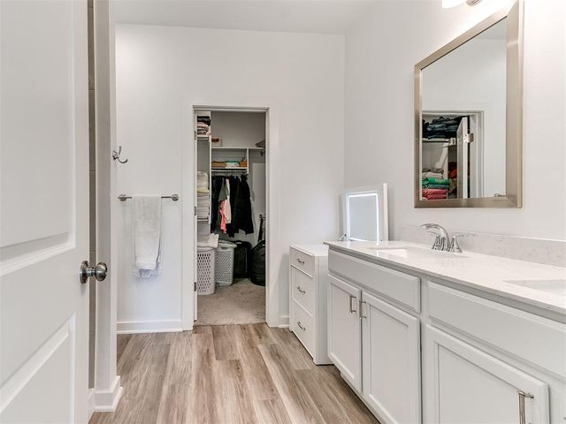 4592 Kensington Way, Edmond, OK 73025