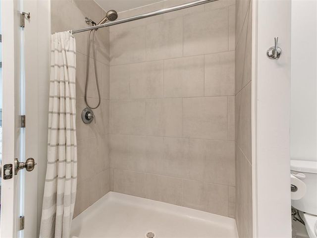 4592 Kensington Way, Edmond, OK 73025