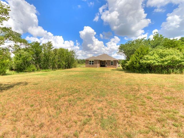 4592 Kensington Way, Edmond, OK 73025