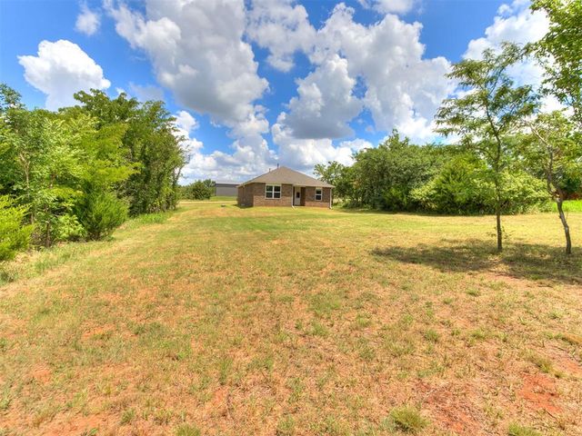 4592 Kensington Way, Edmond, OK 73025