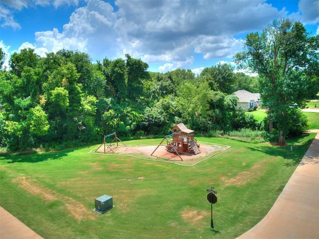 4592 Kensington Way, Edmond, OK 73025