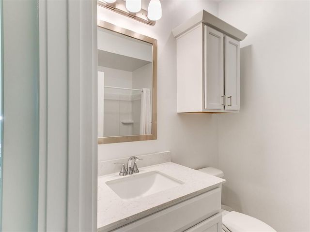 4592 Kensington Way, Edmond, OK 73025