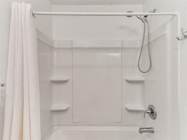 4592 Kensington Way, Edmond, OK 73025