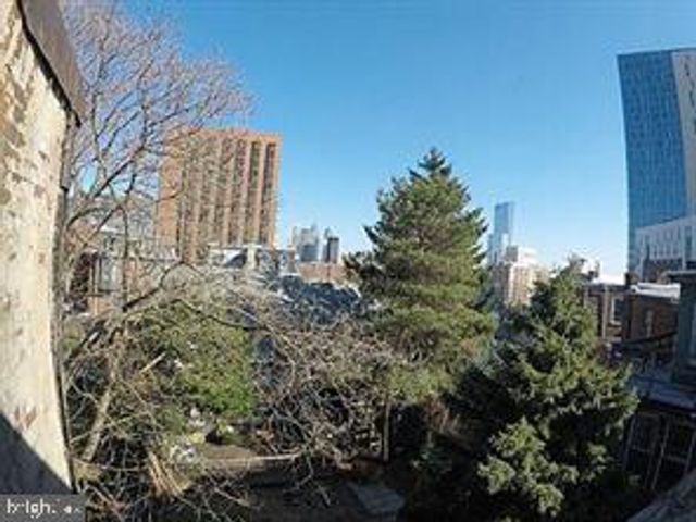 105 N 35TH ST, Philadelphia, PA 19104