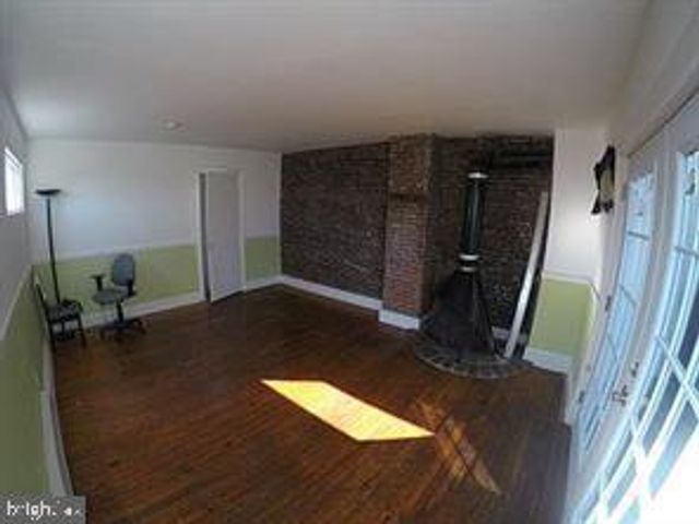 105 N 35TH ST, Philadelphia, PA 19104