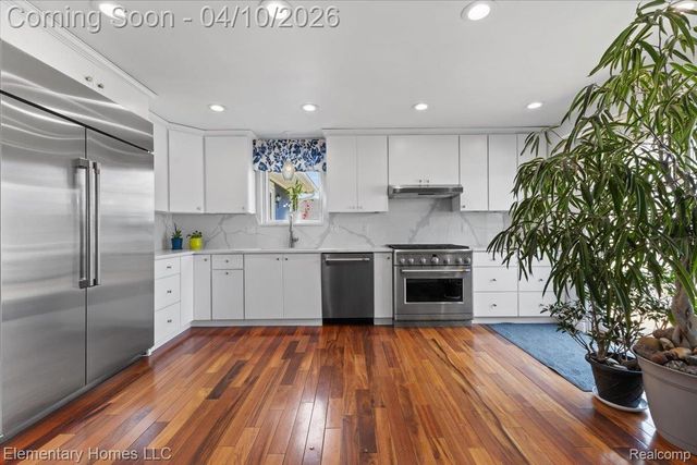 53771 N Foster Road, Chesterfield Township, MI 48051