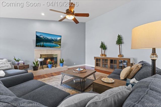 53771 N Foster Road, Chesterfield Township, MI 48051