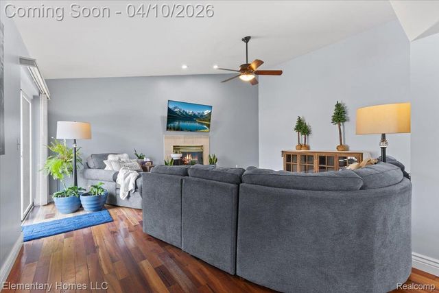 53771 N Foster Road, Chesterfield Township, MI 48051