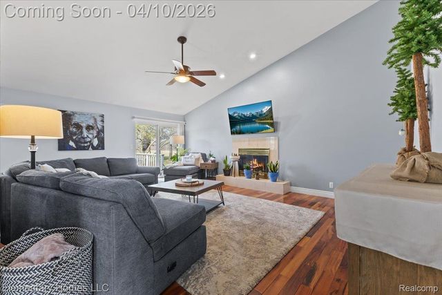 53771 N Foster Road, Chesterfield Township, MI 48051