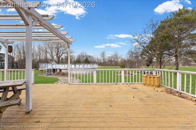 53771 N Foster Road, Chesterfield Township, MI 48051