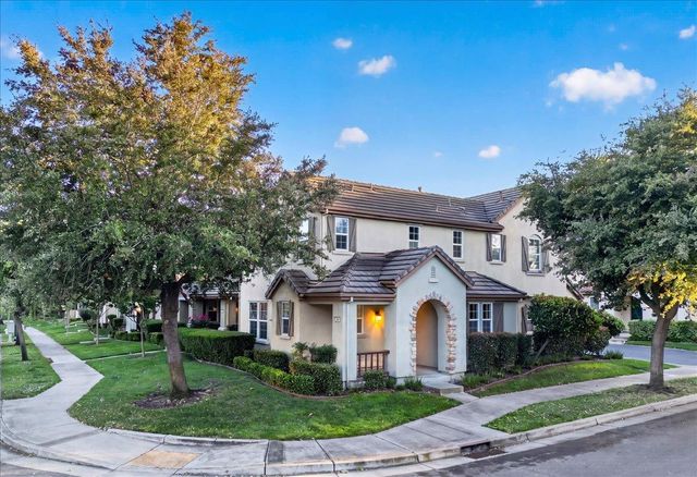 4979 Kokomo Dr, Sacramento, CA 95835