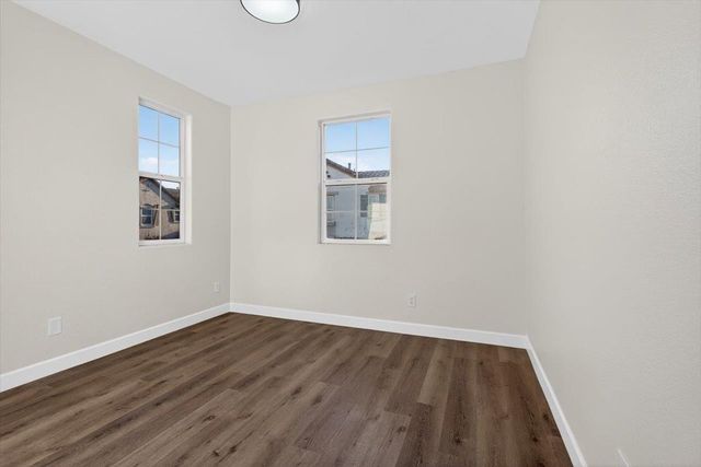 4979 Kokomo Dr, Sacramento, CA 95835