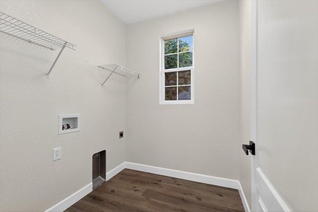 4979 Kokomo Dr, Sacramento, CA 95835