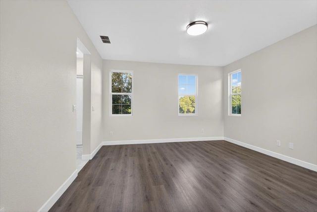 4979 Kokomo Dr, Sacramento, CA 95835