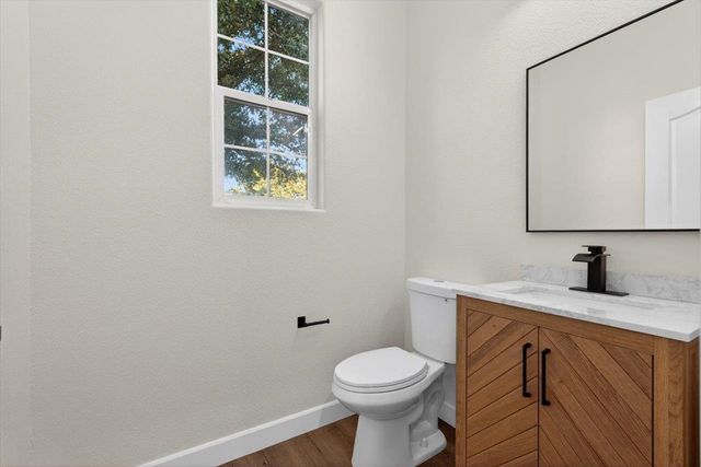 4979 Kokomo Dr, Sacramento, CA 95835