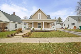 214 E Columbia Street, Flora, IN 46929