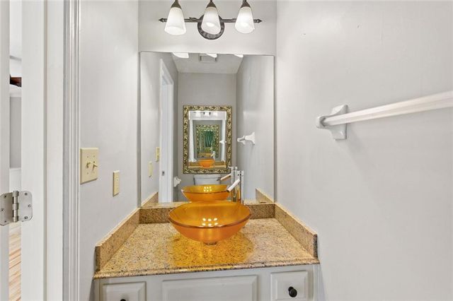 5182 Laurel Bridge Court SE, Smyrna, GA 30082