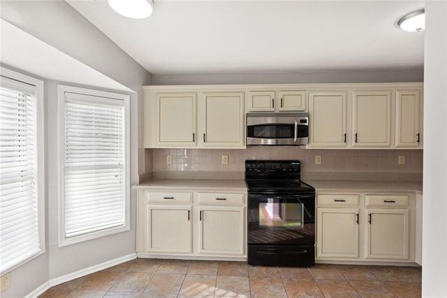 5182 Laurel Bridge Court SE, Smyrna, GA 30082
