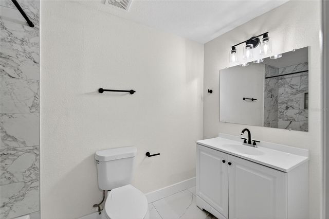 2525 W BEACH STREET, Tampa, FL 33607
