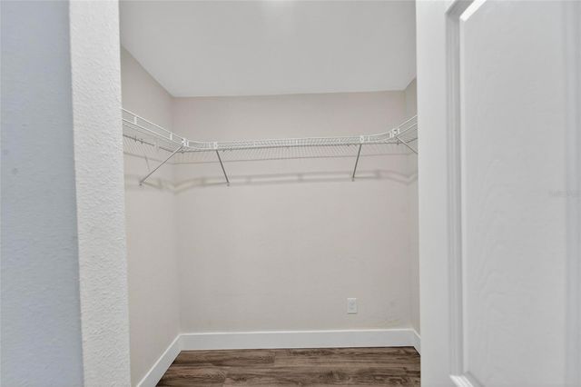 2525 W BEACH STREET, Tampa, FL 33607