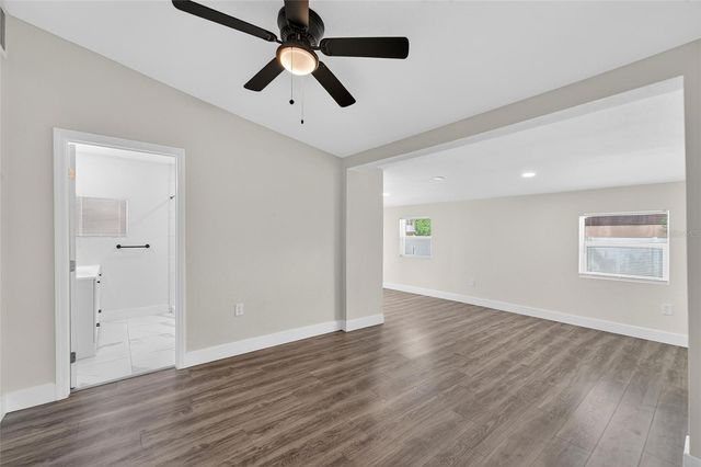 2525 W BEACH STREET, Tampa, FL 33607