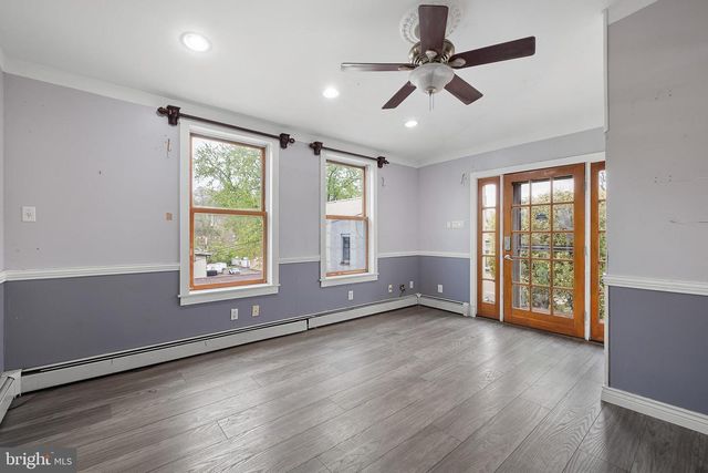 10 CONVENT RD, Aston, PA 19014