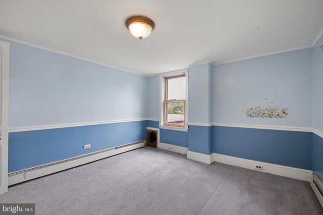 10 CONVENT RD, Aston, PA 19014