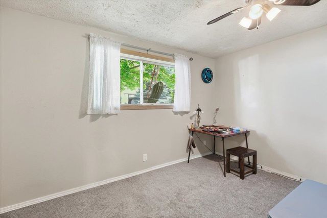 6109 N Oxford Dr, Spokane, WA 99208