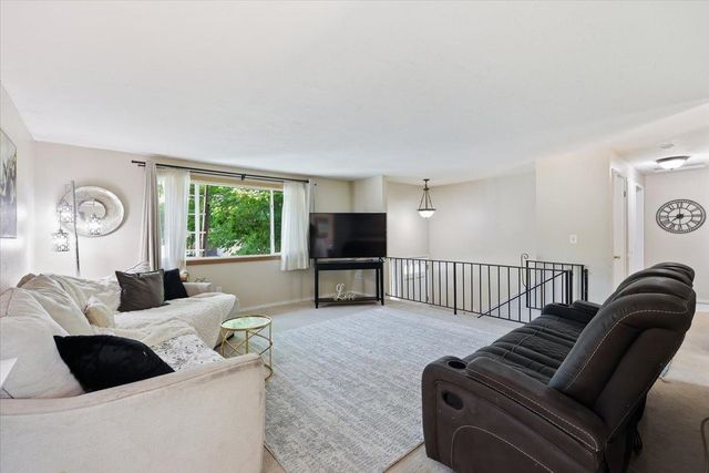 6109 N Oxford Dr, Spokane, WA 99208